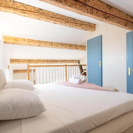 2 Chambres, Proche Des Plages, Parking