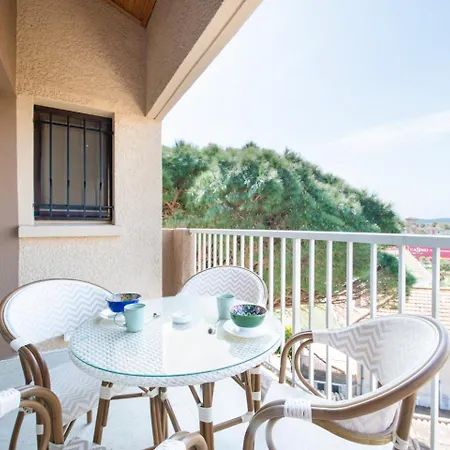 2 Chambres, Proche Des Plages, Parking Апартаменты *