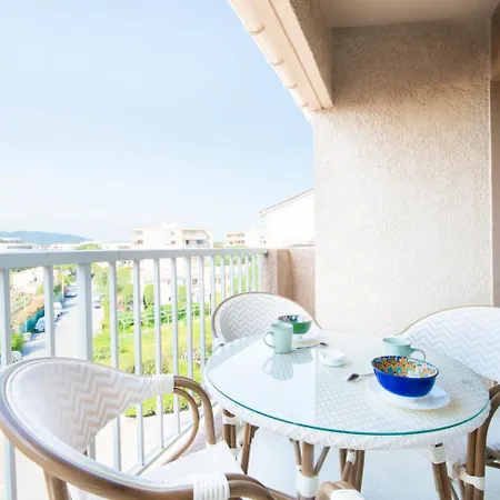 Apartman 2 Chambres, Proche Des Plages, Parking Fréjus