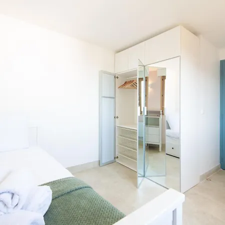 Apartment 2 Chambres, Proche Des Plages, Parking *